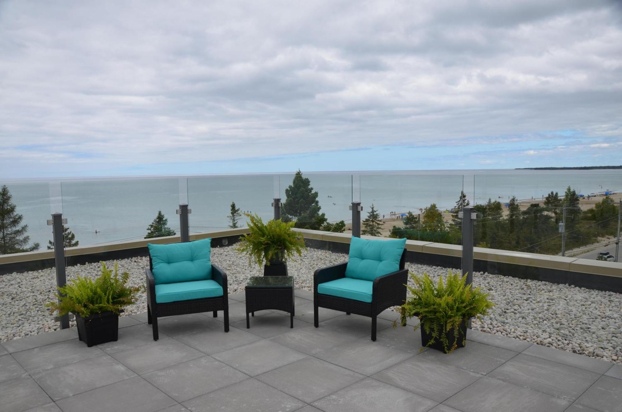 The Sands Hotel Sauble Beach Εξωτερικό φωτογραφία