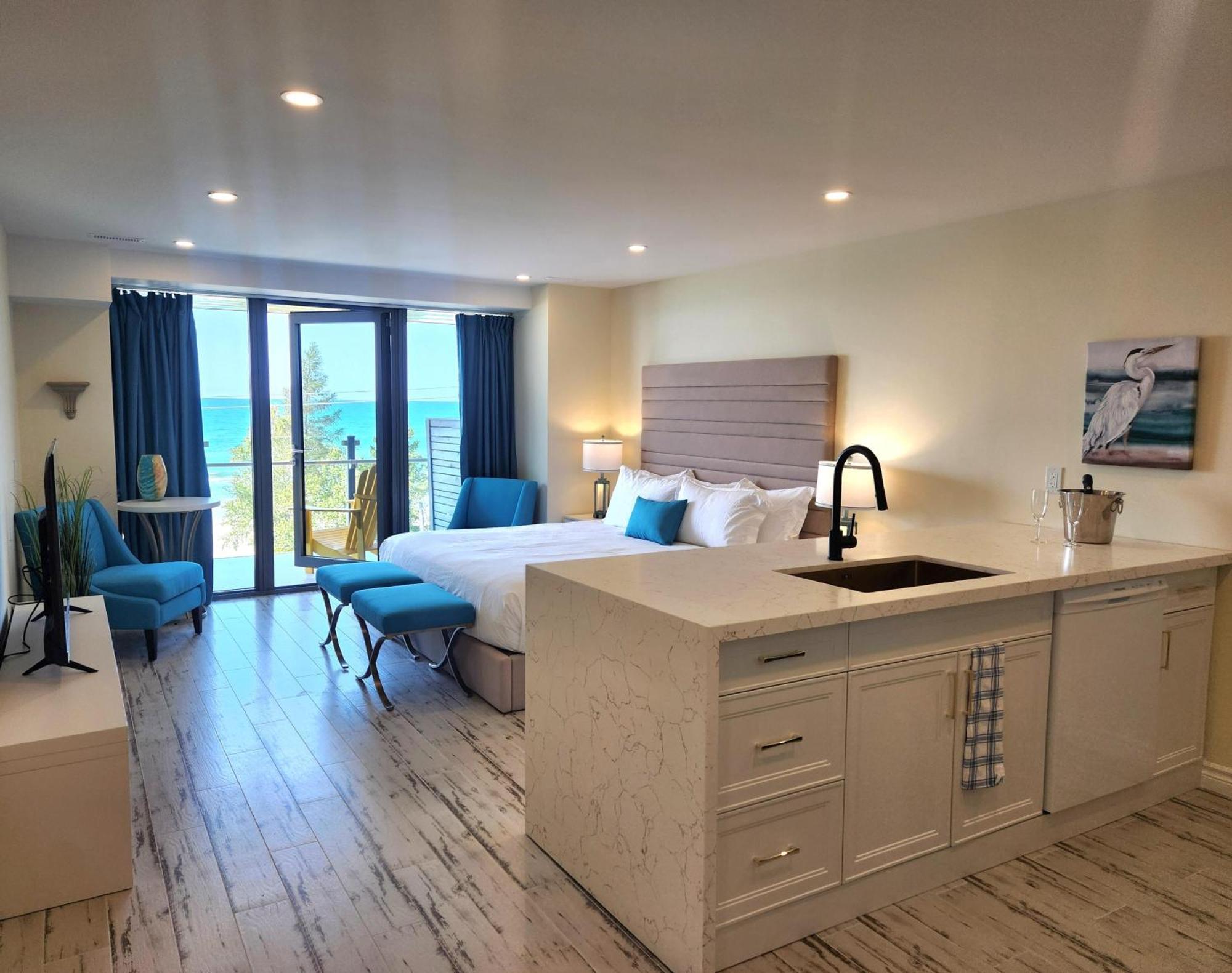 The Sands Hotel Sauble Beach Εξωτερικό φωτογραφία
